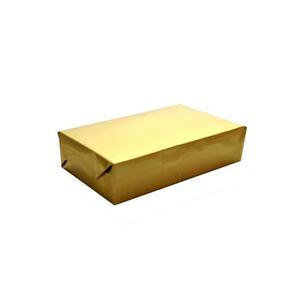 Verpackungsbeispiel vom Geschenkpapier Uni Lux, gold/ schwarz - 918317;  Stichwörter: Geschenkpapier, Geschenkverpackung, Geschenkpapierrollen, einfarbig, zweiseitig, Metallic, einfarbig; 