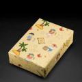Verpackungsbeispiel vom Geschenkpapier Piraten, sand - 30704;  Stichwörter: Geschenkpapier, Geschenkverpackung, Geschenkpapierrollen, ; 