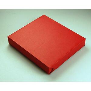 Verpackungsbeispiel vom Geschenkpapier Vollton, dunkelrot/ dunkelrot - 60720;  Stichwörter: Geschenkpapier, Geschenkverpackung, Geschenkpapierrollen, einfarbig, zweiseitig; 